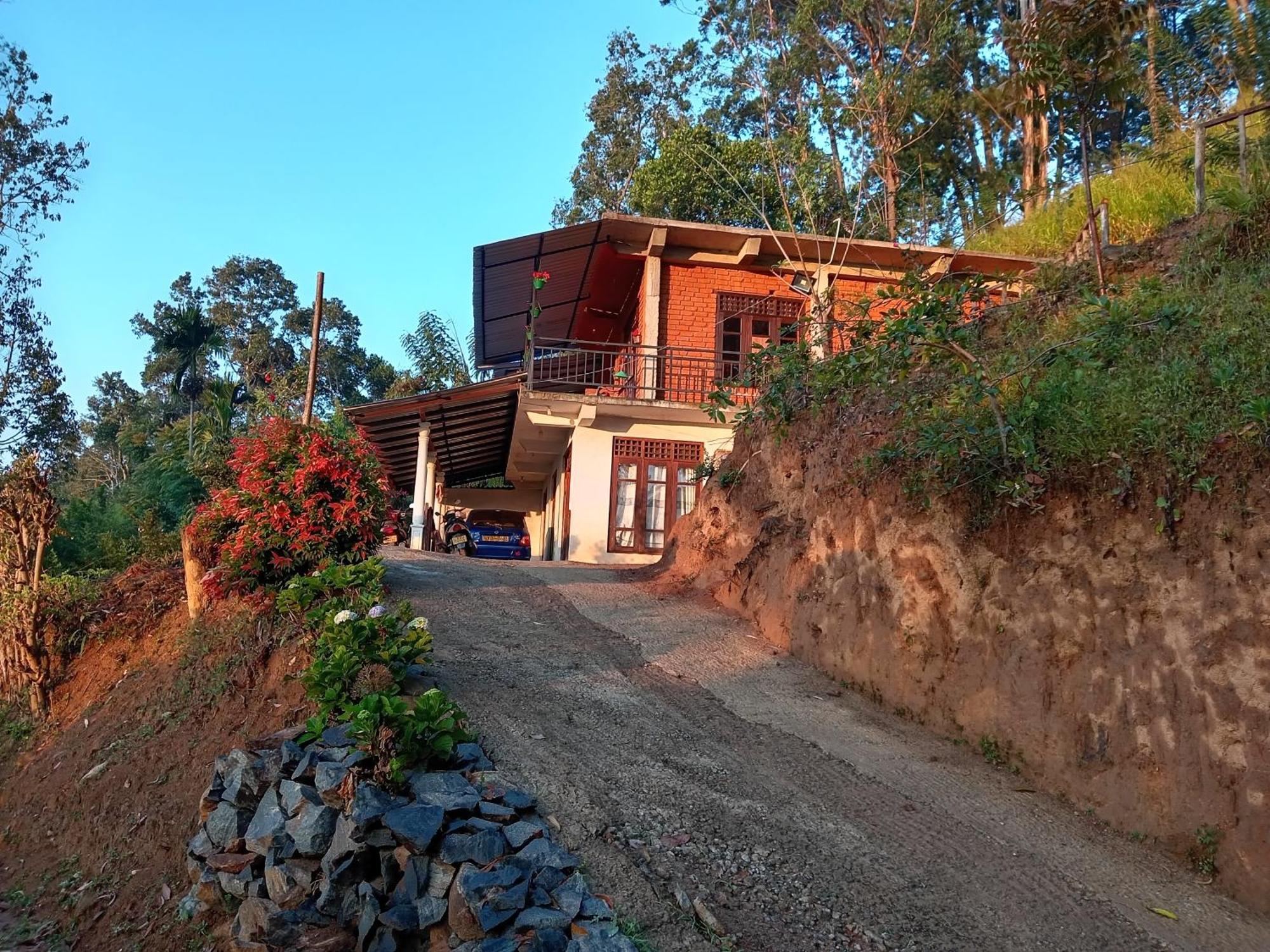 Apurvi Homestay Елла Екстер'єр фото