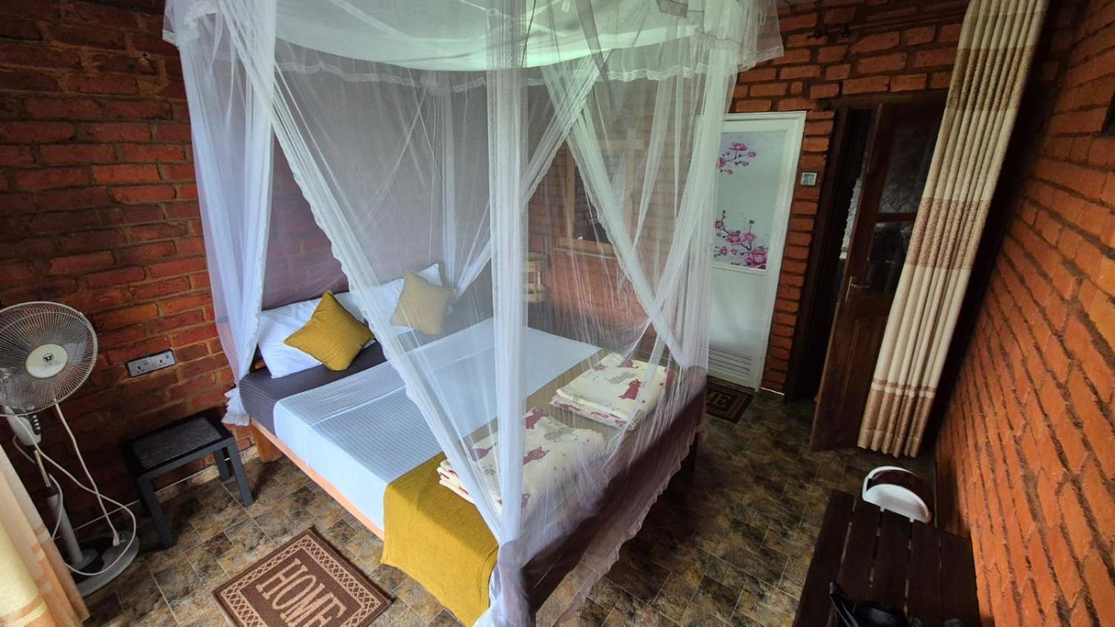 Apurvi Homestay Елла Екстер'єр фото