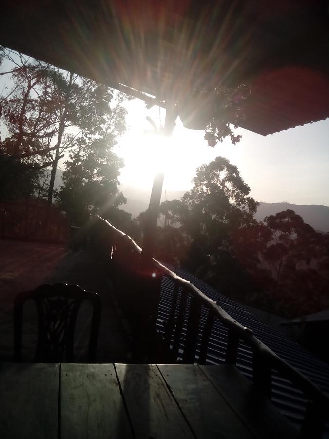 Apurvi Homestay Елла Екстер'єр фото
